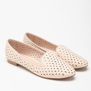 Perforated Pale pink Flats